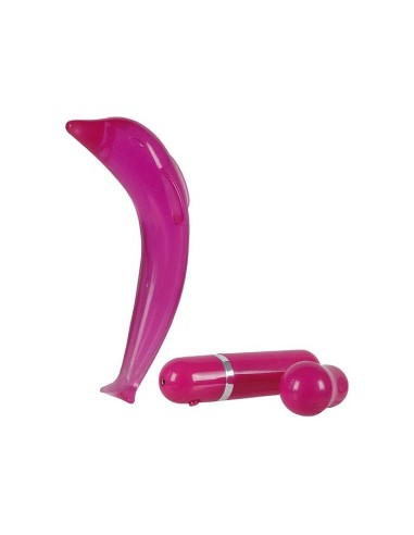 Wonderful Ocean Romance Embraces Love