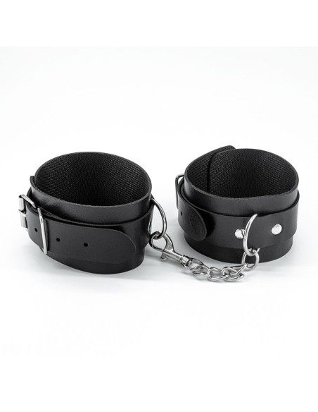 KIT BONDAGE PUNISHER CON 8 PEZZI CRUSHIO