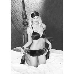 Satin & Fur Sex Strap 2